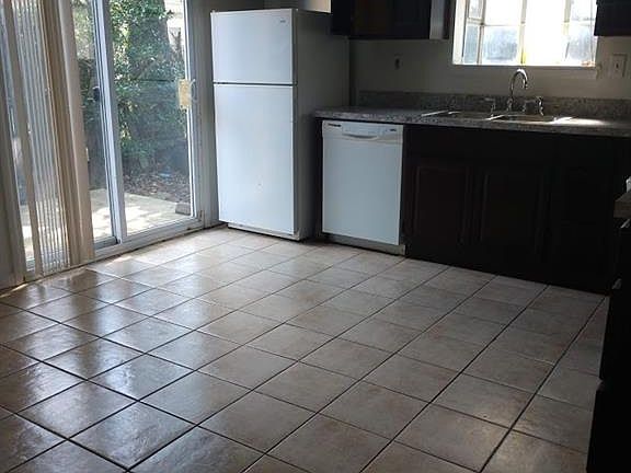 4th image of 3872 Danville Ct