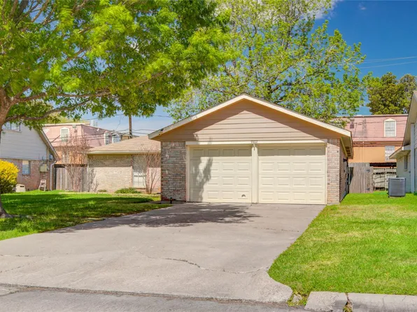 9402 Val Verde St, Houston, TX 77063