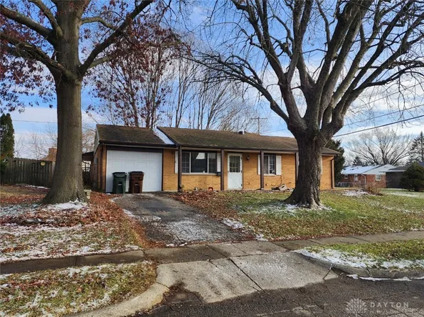 1731 Navajo Dr, Xenia, OH 45385