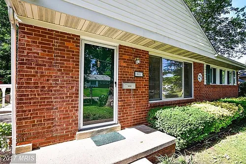 10813 Maple St #HOUSE Photo 1