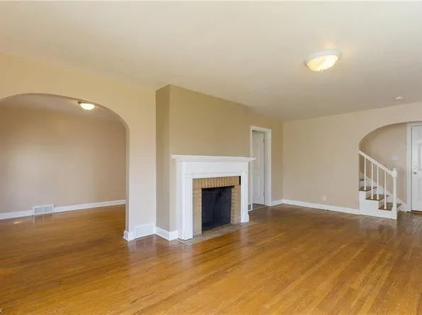 1341 Ridgeway Pl NW, Canton, OH 44709
