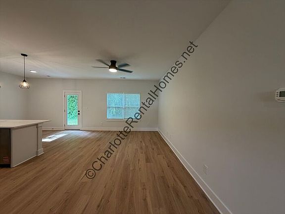 3rd image of 2144 Hartford Dr