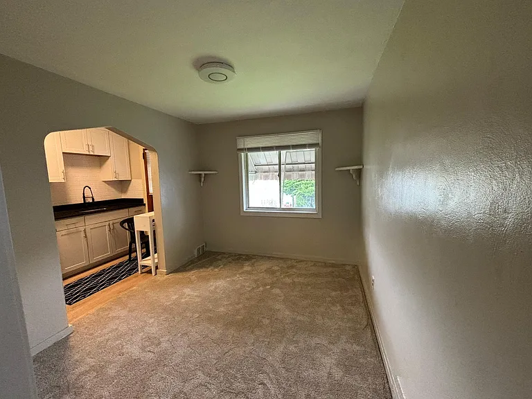 635 Bigelow St — Photo 13