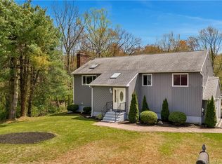 58 Nicole Rd, Branford, CT 06405
