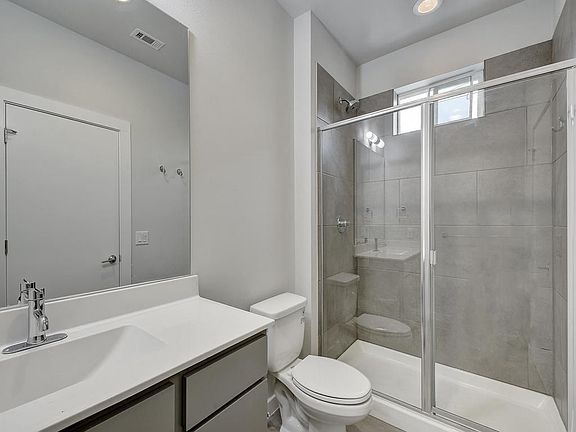4th image of 801 Bluff Dr #56