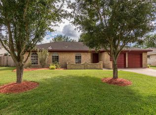 2305 Cambridge Ct S, League City, TX 77573