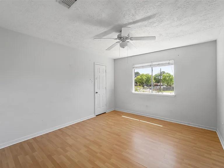 11959 Swords Creek Rd — Photo 16