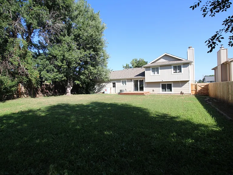 1617 E Pitkin St — Photo 8