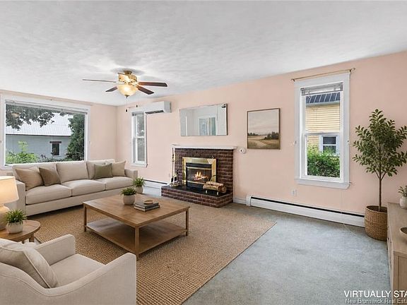 3rd image of 153 Gill St