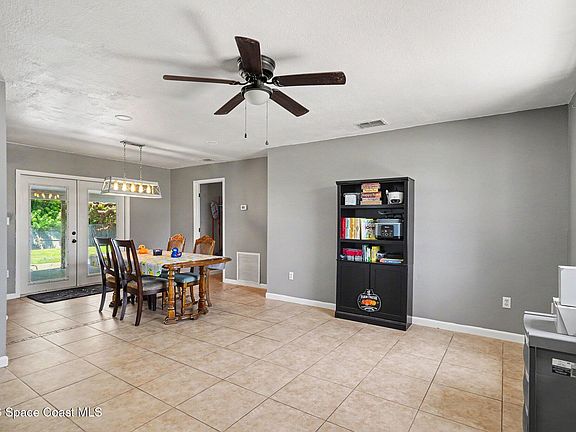 3rd image of 7180 Briggs Ave