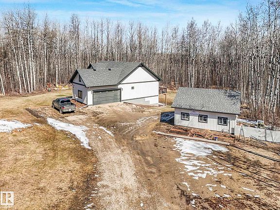 4th image of 465070 Range Rd #20