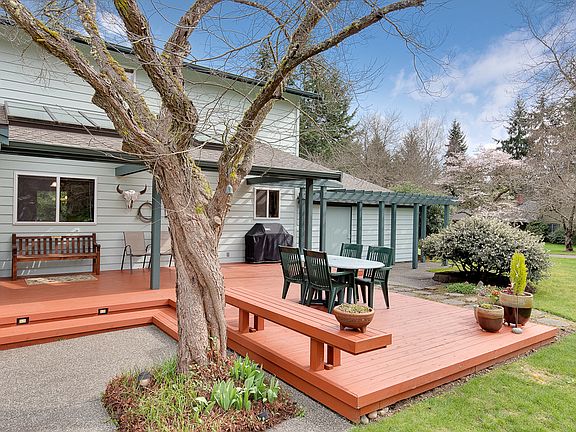 4th image of 11193 Meadowlark Ln NE