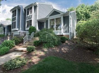 6 Knollcrest Rd, Bedminster, NJ 07921