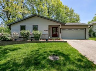 2392 Cedar Lake Dr, Maryland Heights, MO 63043