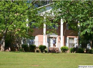 5 Meadow Ln, Bessemer, AL 35020