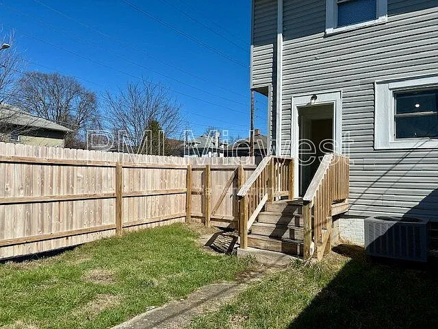 2960 N Park Ave — Photo 24