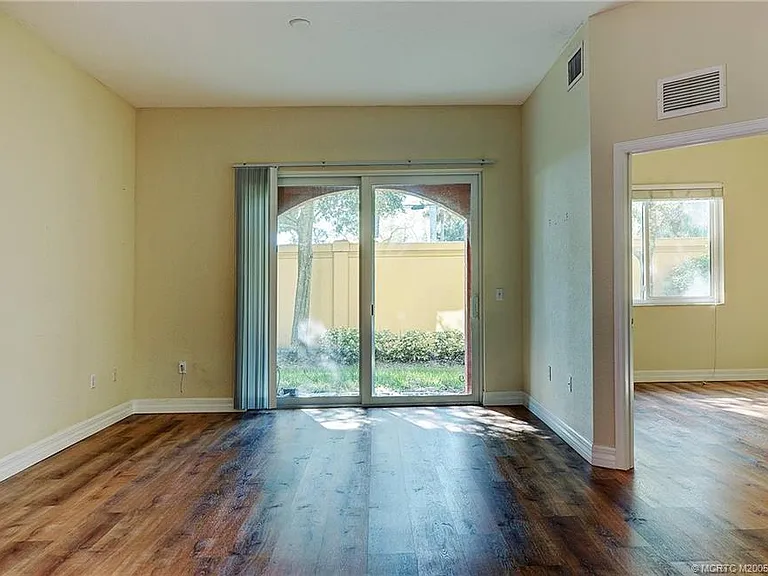 49 SE Sedona Cir #101 — Photo 13