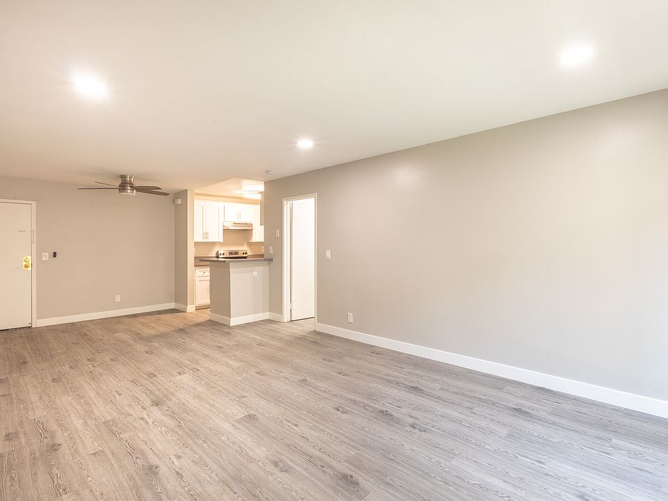 1st image of 1200A N Olive Dr #211