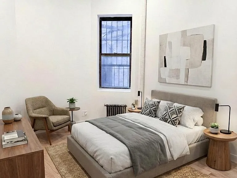 228 W 18th St #25 — Photo 3