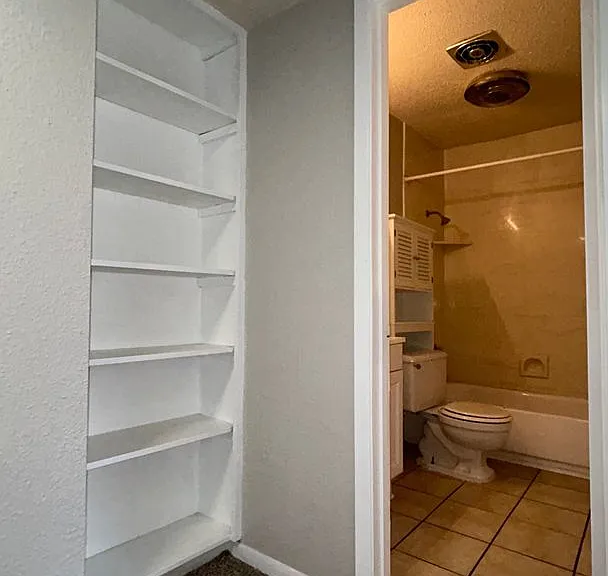 3211 Rogers Ave — Photo 9