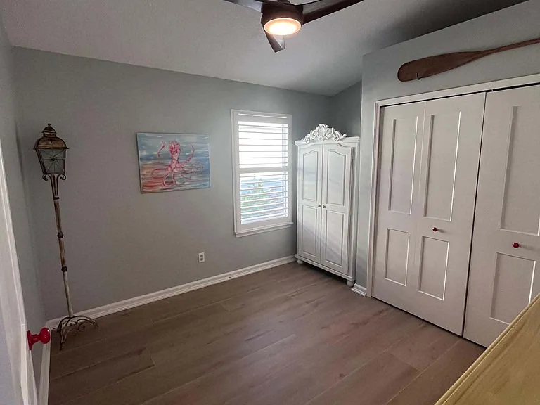 1634 Evans Dr S — Photo 16
