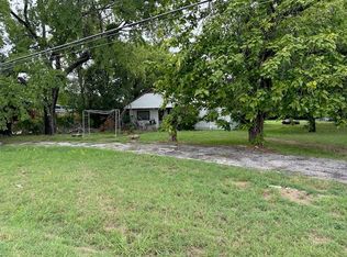 2506 Sunnymeadow Rd, Lancaster, TX 75134