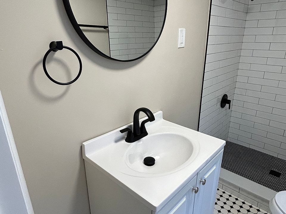 2nd image of 54 Cottage St #3L