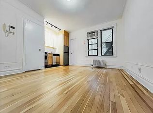 214 E 51st St APT 5F, New York, NY 10022