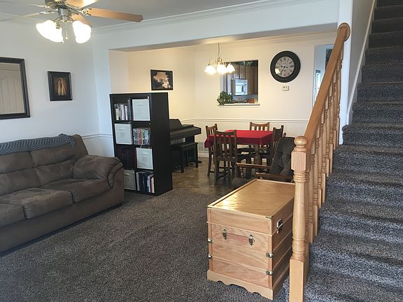 3rd image of 875 Capital Ave