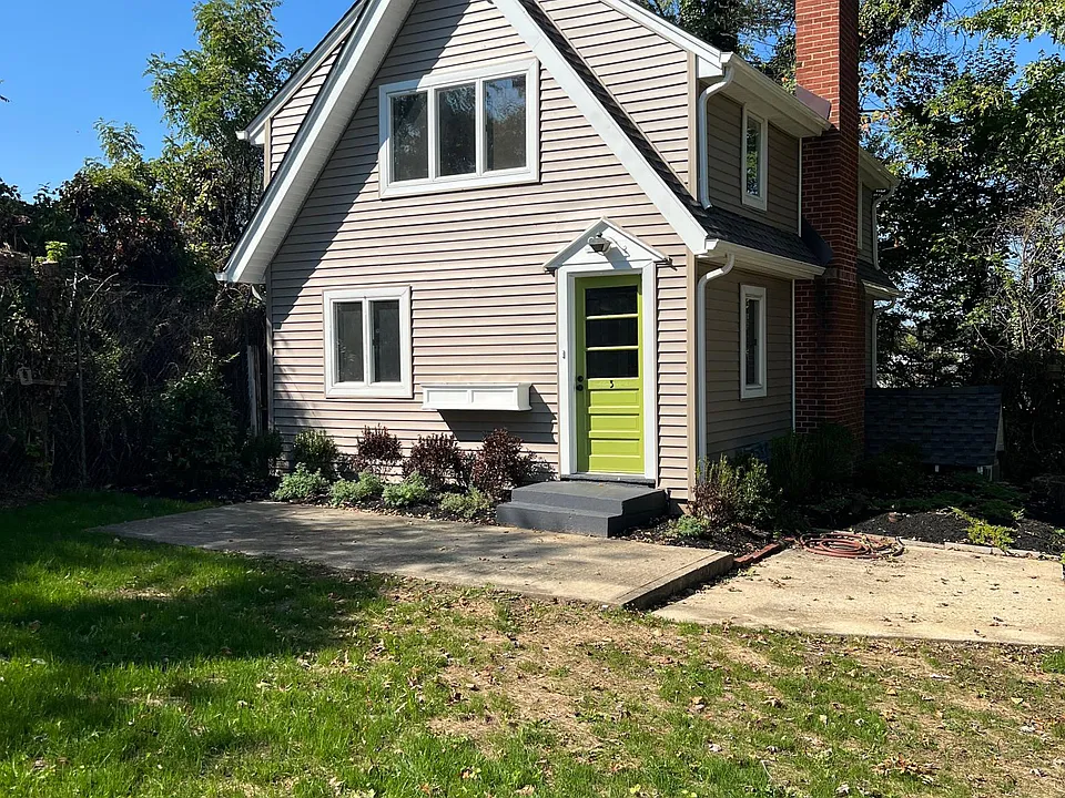 cottage front view