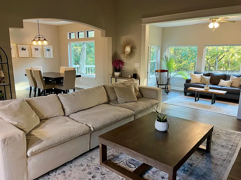 246 Hillside Dr — Photo 4