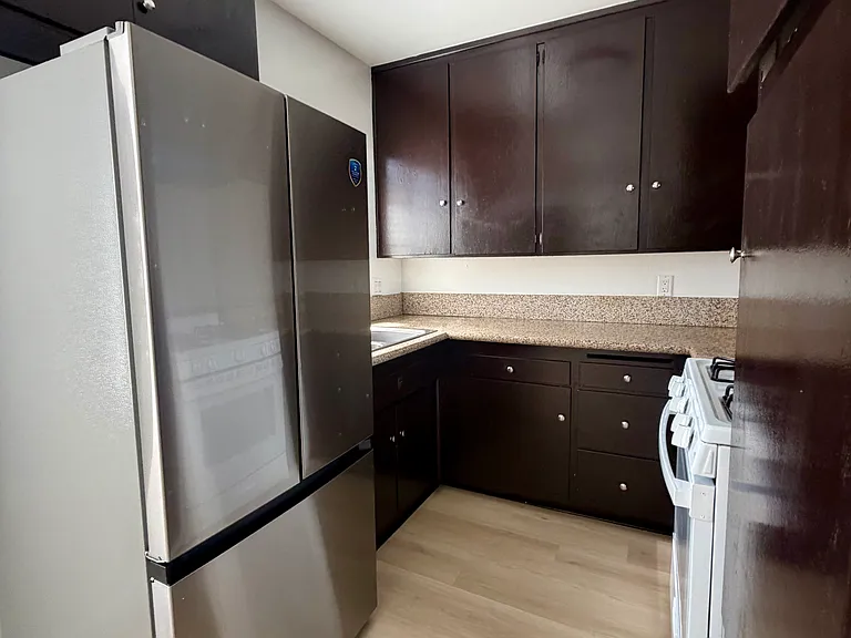 1845 W 166th St #8 — Photo 5