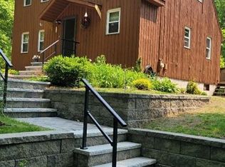 505 Maureen Cir, Burrillville, RI 02839