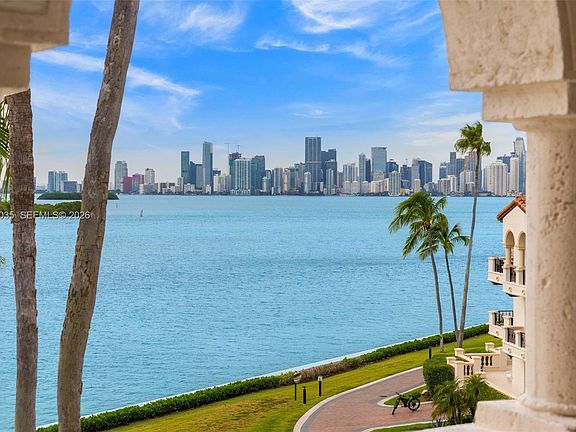 4th image of 2245 Fisher Island Dr #3405