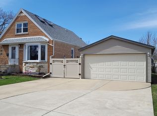 5018 N Odell Ave, Harwood Heights, IL 60706