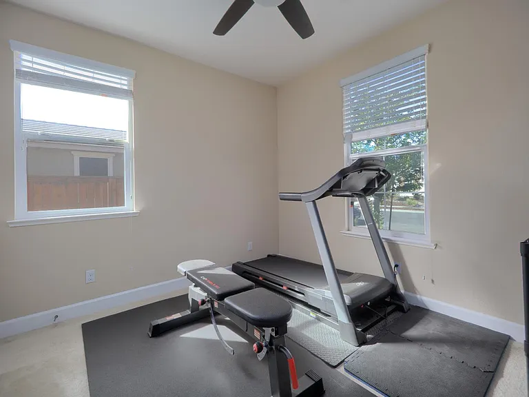 2708 Sweeney Dr — Photo 23
