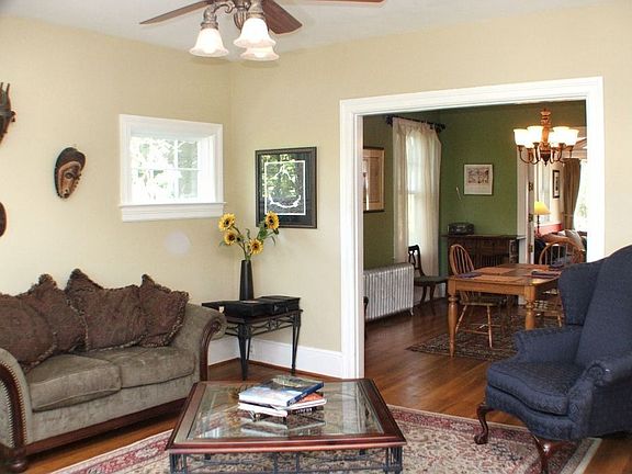 Living Rm to Dining Rm
