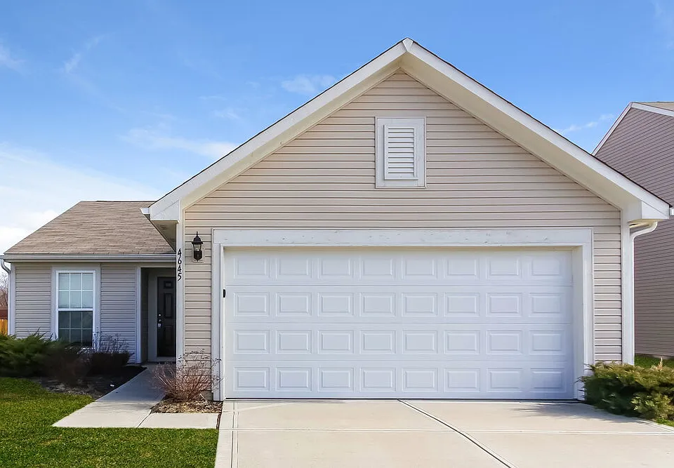 4645 Deacon Ln