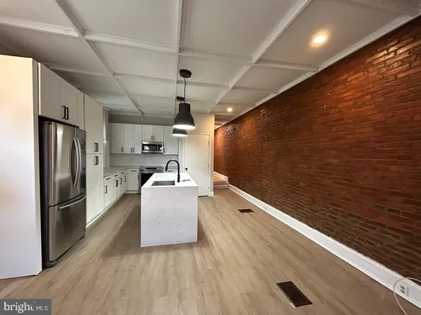 900 N 29th St #A, Philadelphia, PA 19130