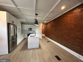 900 N 29th St, Philadelphia, PA