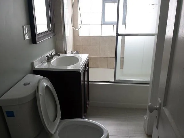 4717 N Artesian Ave #1 — Photo 11