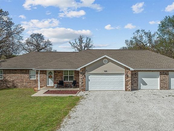 2nd image of 11074 Iris Rd