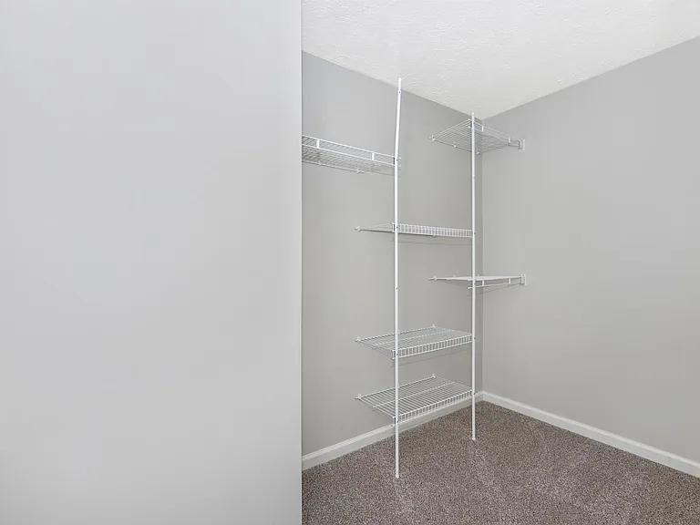 802 Stratford Way #K — Photo 31