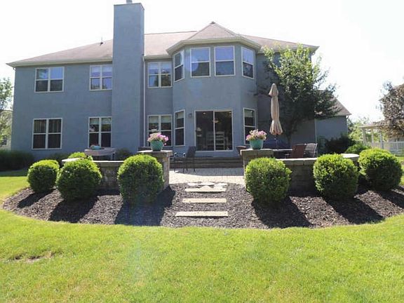 3rd image of 5547 Pensworthy Dr