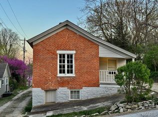 206 Howard St, Clarksville, MO