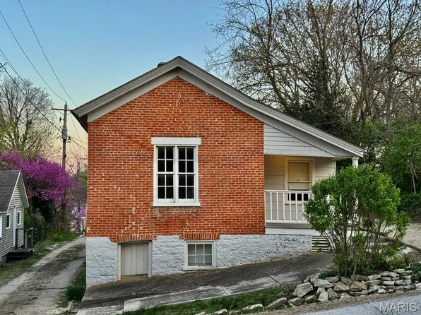 206 Howard St, Clarksville, MO 63336