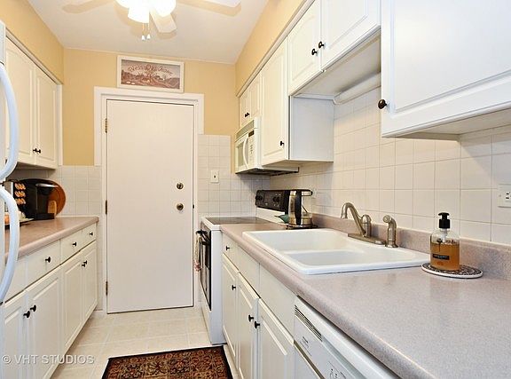 4th image of 10035 S Cicero Ave APT 306