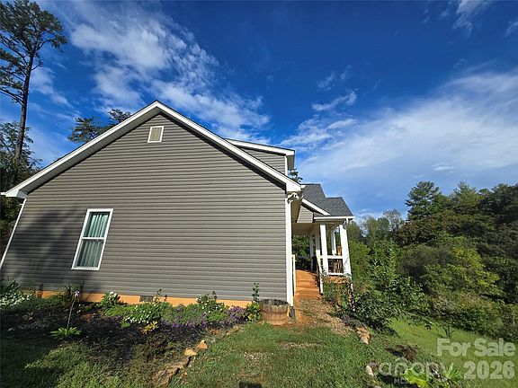 3rd image of 19 Higgins Rd