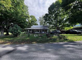 645 Garrett Hill Rd N, Greeneville, TN 37743