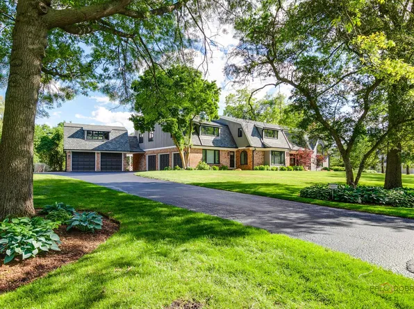 1685 Clover Dr, Inverness, IL 60067